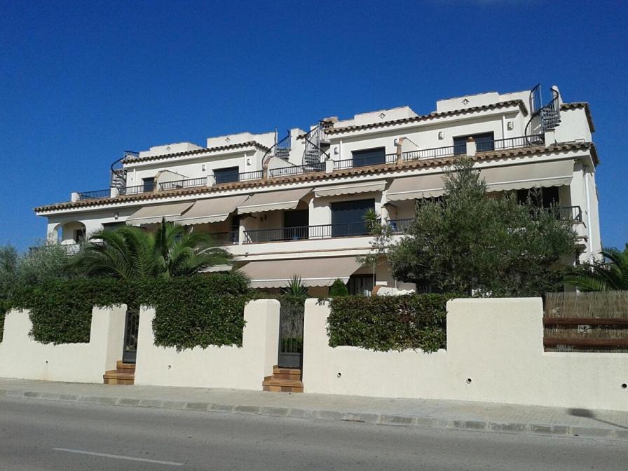 Llevant 3 L'Ampolla Exterior foto